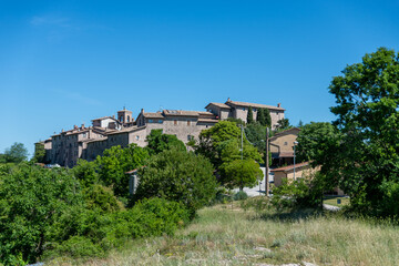 Fototapeta na wymiar ancient village of Macerino on a hill