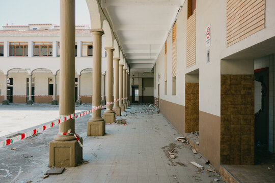 Demolici&oacute;n del edificio de los Salesianos en Pamplona, Navarra. 