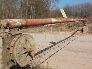 old rusty cannon