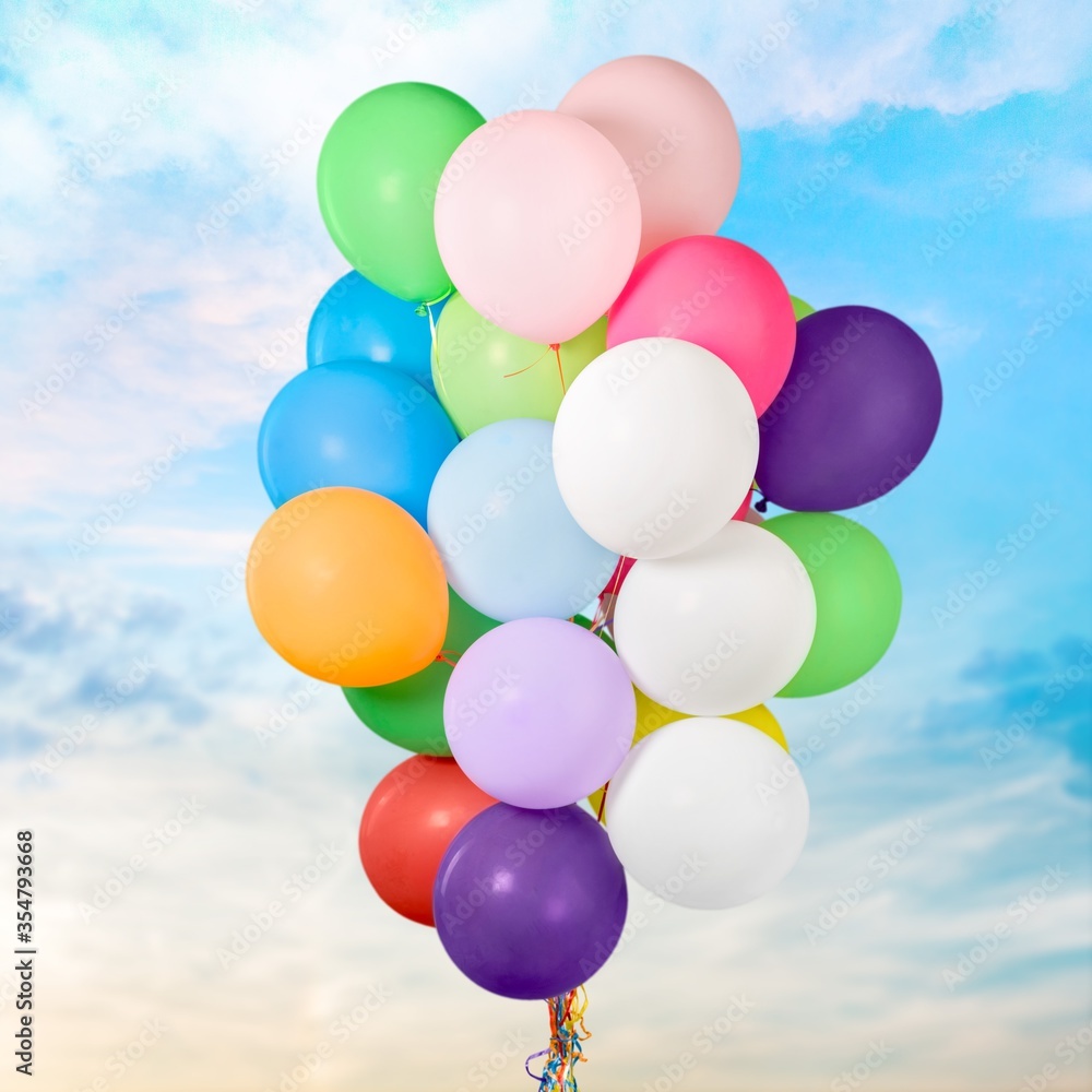 Poster Bunch of colorful balloons on sky background