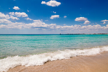 Onda sul bagnasciuga - Porto Cesareo - Salento - Puglia