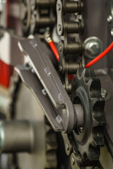 Obraz premium Chain and sprockets in big machine