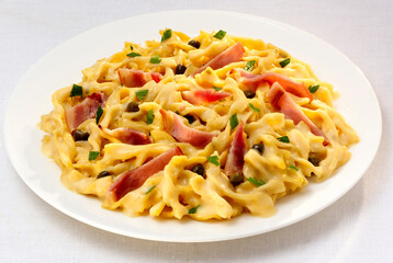 Pasta Dish with Bacon and Cheese