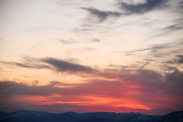 Obraz premium Sunset over the mountains