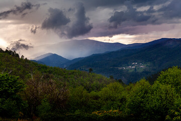 Fototapeta premium Dramatic landscape before thunderstorm in mountains
