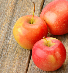 Delicious Red apples on the table.