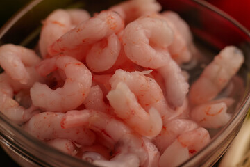 shrimp with vegetables and herbs