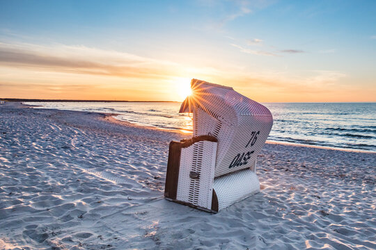 strandkorb am meer