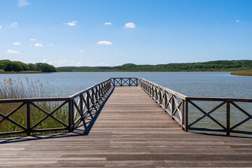 Obraz premium The pier to the Schmachter See in Binz on the island of Rügen