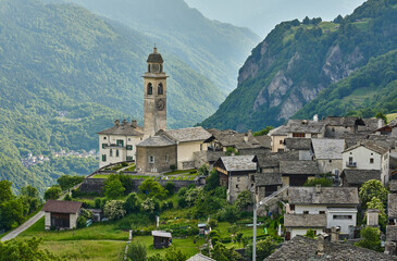 Fototapeta na wymiar Landscape panorama of mountain village Soglio, canton of the Grisons, Switzerland