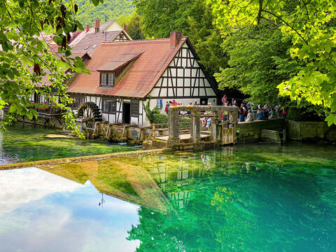 Blautopf Quelle bei Blaubeuren