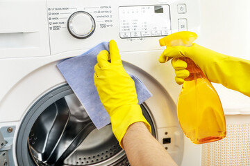 Cleaning washing machine after using