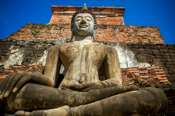 Obraz premium Wat Mahathat, Sukhothai old city, Thailand. Ancient city and culture of south Asia.