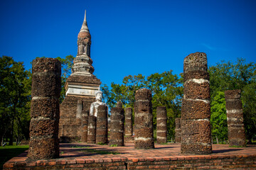 Obraz premium Wat Mahathat, Sukhothai old city, Thailand. Ancient city and culture of south Asia.
