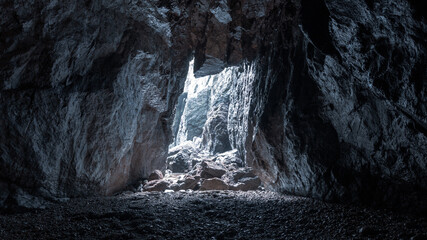 spooky cave in Guernsey - obrazy, fototapety, plakaty