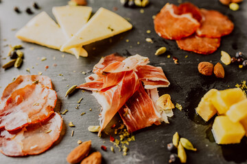 tabla de jamon y quesos