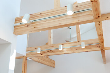 構造材としての梁　新築の家