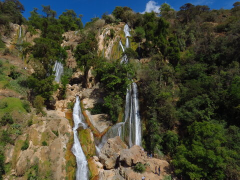 Cascada esmeralda