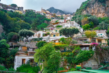 Obraz premium Beautiful colorful houses on a mountain in Positano, a town on Amalfi coast