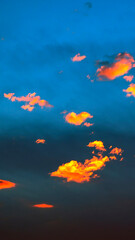 Fototapeta na wymiar sunset with clouds wallpaper