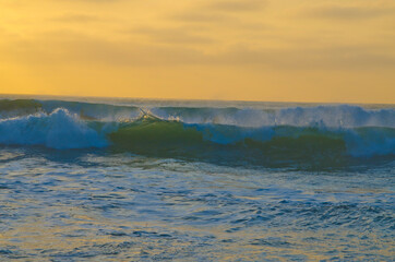 Fototapeta na wymiar Large Waves on Rockaway Beach, Pacifica, California, USA