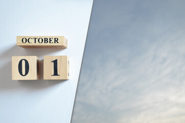 October 1, Blue sky with clound.	
