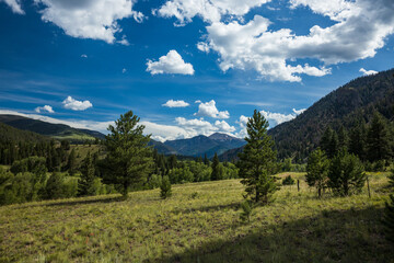 landscape in the mountains of Colorado