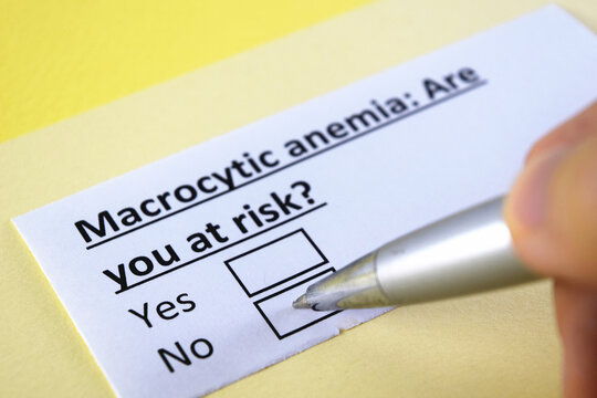 One person is answering question about macrocytic anemia.