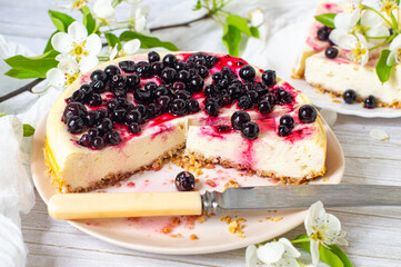diet cheesecake, with low-fat cream cheese and oatmeal crust