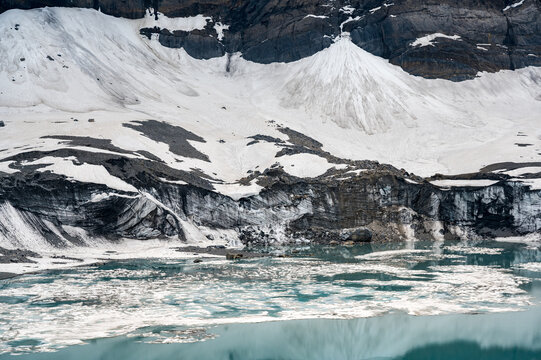 Gletschersee Griesslisee beim Clariden, Kanton Uri