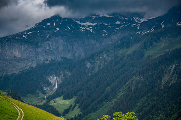 Stäuber Wasserfall im Schächental am Klausenpass, Uri