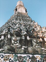 detail of the Arun Ratchawararam temple.