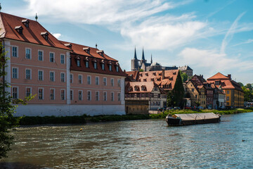 Die Pegnitz fließt durch die Altstadt von Bamberg