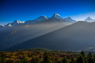 Obraz na płótnie Canvas The Annapurna mountain range from Poon Hill viewpoint, Nepal.