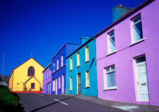 COLOURFUL HOUSES, EYERIES, COUNTY CORK, SOUTHERN IRELAND.
