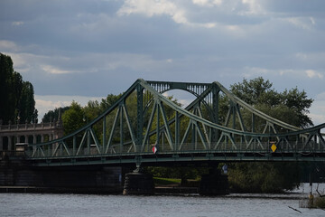 Glienicker Brücke zwischen Berlin und Brandenburg
