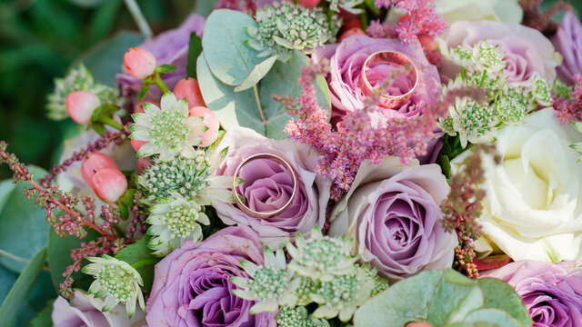 bouquet of roses and ring