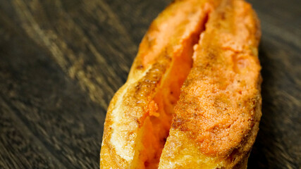 焼き立ての明太フランスパン