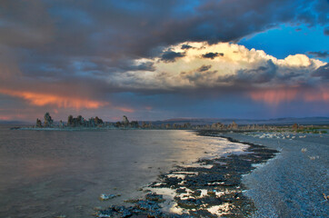 Tufas on Mono Lake, Eastern Sierras, California, USA