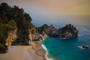 McWay Falls, Julia Pfeiffer Burns State Park, Big Sur, California, USA
