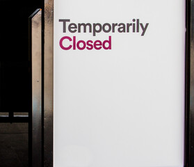 Temporarily Closed sign at retail outlet mall due to Covid 19.