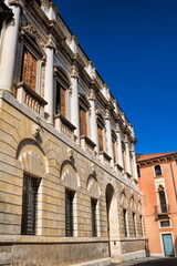 Fototapeta na wymiar vicenza, italien - historischer palazzo in der altstadt
