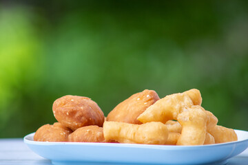 deep-fried doughstick 