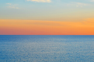 Obraz premium Sea sunset on the coast of Cyprus. Tourism, travel. Horizontal photo.