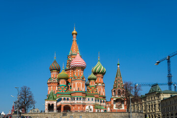 Fototapeta na wymiar St Basil`s Cathedral on Red Square in Moscow, Russia. St Basil`s temple is one of top tourist attractions of Moscow. Ancient architecture of Moscow.