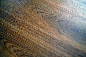 Brauner Holzboden mit vielen Details