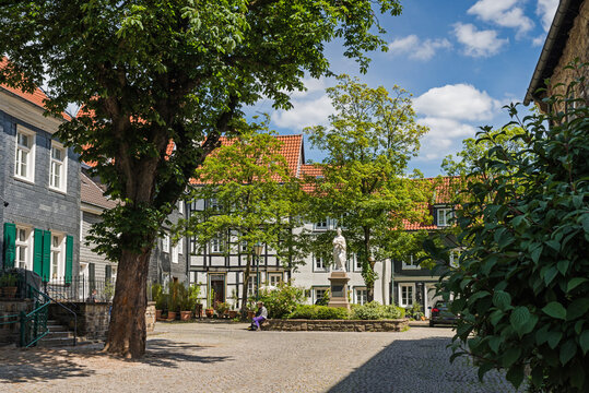 Hattingen &ndash; Fachwerkh&auml;user im historischen Ortskern von Hattingen; Deuschland; 