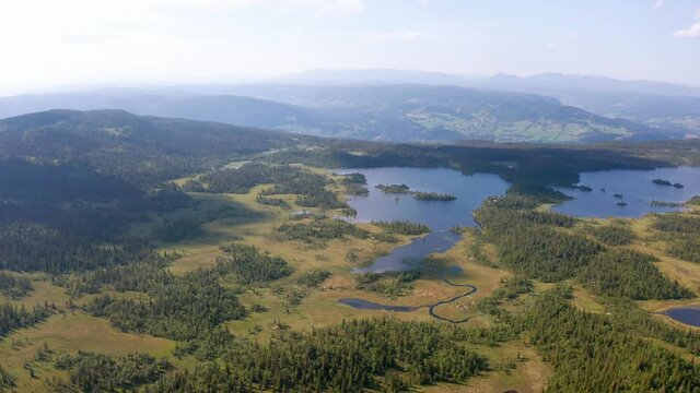 Drone in Hallingdal. Recorded in &Aring;l.