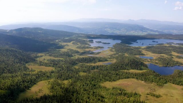 Drone in Hallingdal. Recorded in &Aring;l.