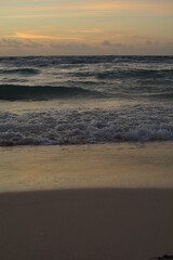 Fototapeta na wymiar caribbean sunset on the beach